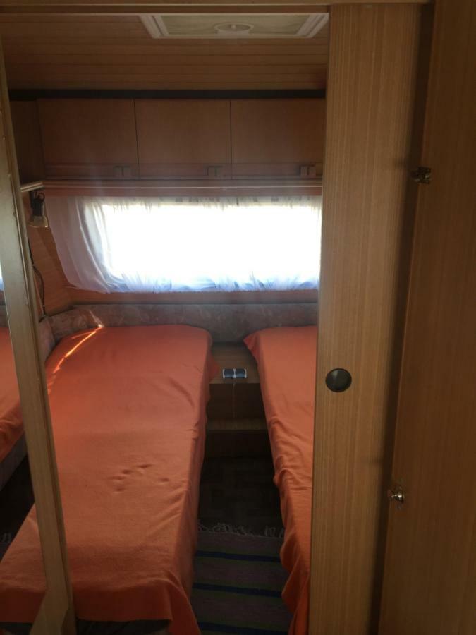 Blekitna Ostryga Hotel Jastarnia Bagian luar foto