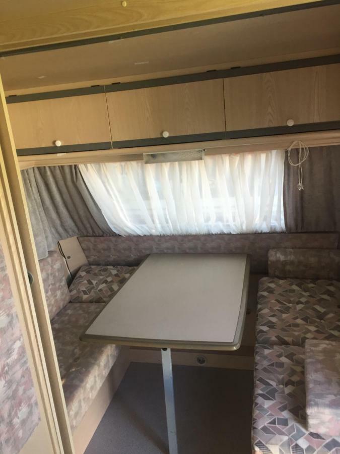 Blekitna Ostryga Hotel Jastarnia Bagian luar foto