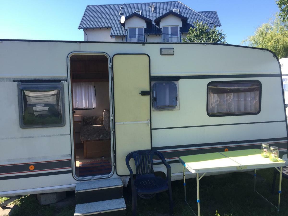 Blekitna Ostryga Hotel Jastarnia Bagian luar foto